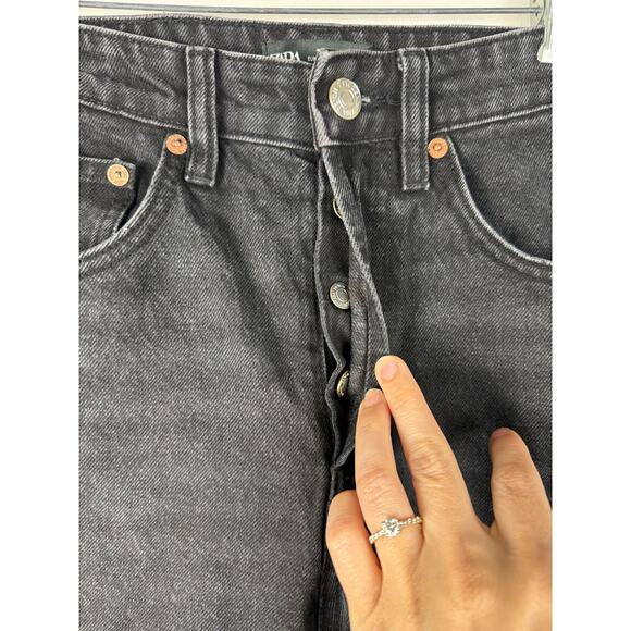 Zara High Rise Modern Classic Button Fly Relaxed  Straight Leg Grunge Rock Jeans - Picture 6 of 10
